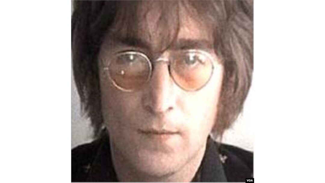 Musisi legendaris John Lennon (9 Oktober 1940 - 8 Desember 1980).