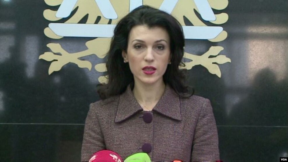 Dekriminalizimi prek dy deputetë dhe kryebashkiakun e Kavajës
