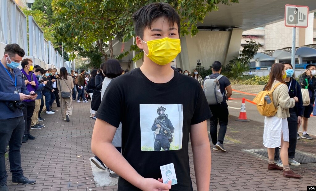 14岁的中学三年级学生Harry表示，北京在香港实施港区国安法，但是不可以控制香港人的思想自由，亦不会动摇他的香港人身份认同。 (美国之音/汤惠芸)(photo:VOA)