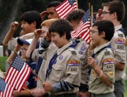 Anggota Pramuka Amerika menghadiri acara peringatan hari pahlawan (Memorial Day) di Los Angeles, California, 25 Mei 2013. (REUTERS / Jonathan Alcorn)