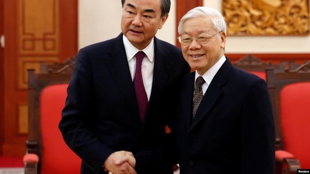 Bộ trưởng Ngoại giao Trung Quốc Vương Nghị gặp Tổng bí thư Nguyễn Phú Trọng tại Hà Nội, ngày 2/4/2018.