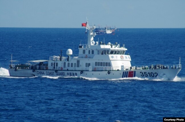 日本海上保安厅第11管区2016年8月6日公开了当天上午拍摄到在尖阁诸岛（钓鱼岛）附近海域航行的中国海警船照片。