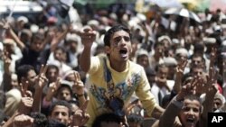 也門抗議者星期二在薩那要求薩利赫落台