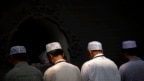 2015年7月18日，中国回族穆斯林在北京牛街清真寺祷告。（AP） 
