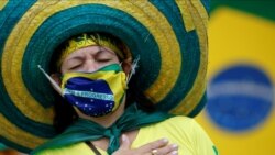 Прихильниця бразильського президента Жаїра Болсонаро, 9 травня 2020 (REUTERS/Ueslei Marcelino)
