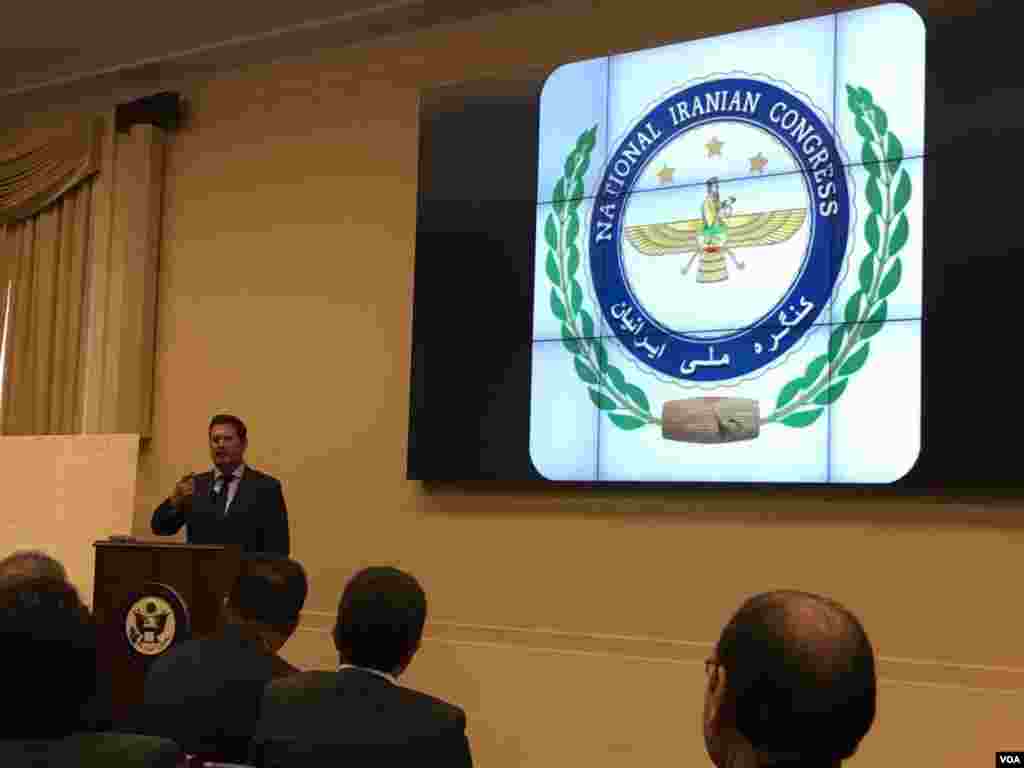 مایکل پریجنت، تحلیلگر ارشد مسائل خاورمیانه، در نشست «گذار دموکراتیک ایران»: در ایران میانه رو وجود ندارد. صدای اعتراضات مردم ایران باید پوشش خبری بیشتری داده شود .