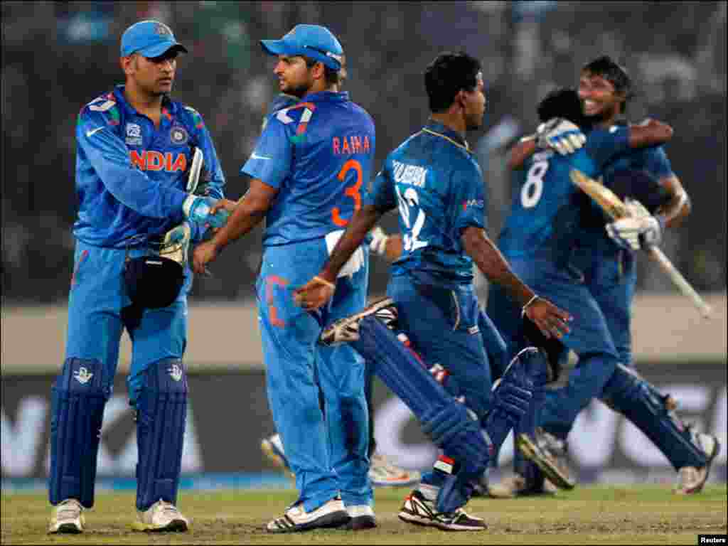 ورلڈ ٹی ٹوئنٹی میچ میں سری لنکا نے بھارت کو چھ وکٹوں سے شکست دی