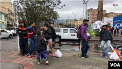 En imágenes: migrantes venezolanos denuncian desalojos en Bogotá en medio de pandemia