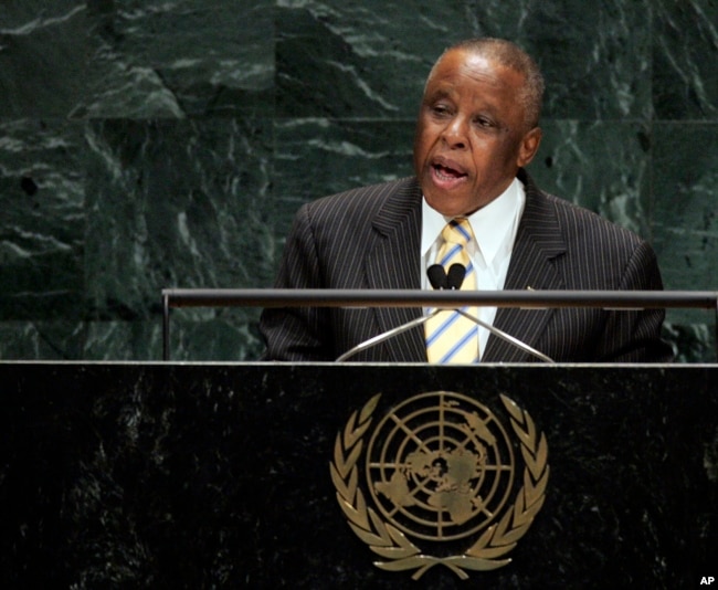 Festus Mogae addresses the 62nd session of the United Nations General Assembly, Sept. 26, 2007.