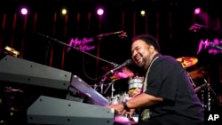 US jazz artist George Duke performing in 2009.