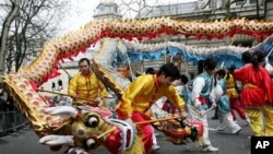 ການສະຫລອງວັນປີໃໝ່ຈີນທີ່ກຸງລອນດອນ, ອັງກິດ.
ວັນທີ 23 ມັງກອນ 2012.