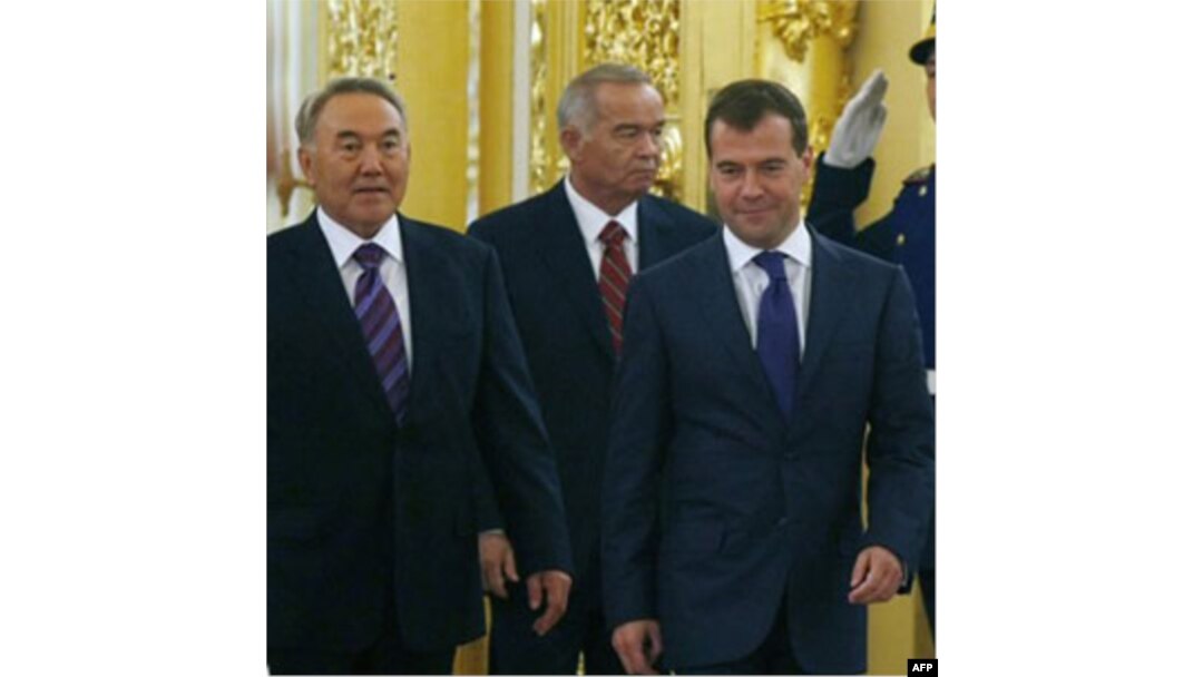 "Qozog’iston va O’zbekistonda hokimiyat uchun kurash ketmoqda, region hamon Rossiyaga tayanadi"