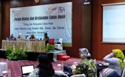 Suasana dialog aktivis lintas iman di Yogyakarta, 19-20 November 2019. (Foto:VOA/ Nurhadi)