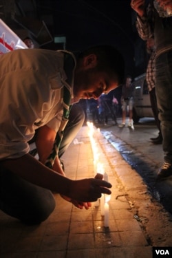 Some people in Beirut say the outpouring of emotion toward the French victims makes them feel forgotten. The same people point out that they, too, were appalled by the horrors in Paris, Nov. 12, 2015. (Sama Dizayee/VOA)