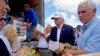 Trump y Pence de voluntarios en Luisiana