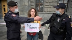 Пикет против цензуры у здания ФСБ России в Москве.