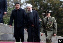 伊朗总统鲁哈尼在德黑兰欢迎中国主席习近平（2016年1月23日）