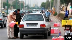 İran’da Benzine Yüzde 400 Zam Talebi Azalttı