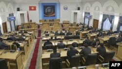 Qirg'izistonda yangi vazirlar mahkamasini sotsial-demokratlar tuzadi