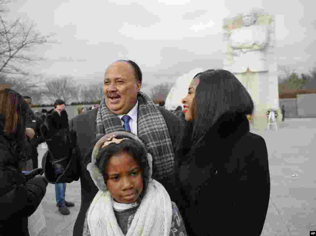 2018年1月15日，馬丁路德金的兒子、兒媳和孫女參觀了位於華盛頓國家廣場的馬丁路德金紀念園。 2019年1月20日， 馬丁&middot;路德&middot;金的兒子在華盛頓國家大教堂的儀式上說，他父親希望美國能成為一個共享而不是混亂的社會，這個目標到了今天仍然可以做得更好。