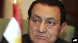 Egyptian President Hosni Mubarak (file photo)