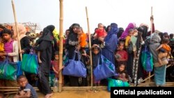ဘင်္ဂလားဒေ့ရှ်နိုင်ငံက ရိုဟင်ဂျာမွတ်ဆလင် ဒုက္ခသည်များ