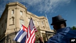 El departamento de Estado informó que solicitó, el pasado 23 de mayo, el retiro de los dos diplomáticos cubanos de la embajada de Cuba en Washington. 