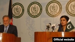 پاک افغان وزرائے خارجہ کی اسلام آباد میں مشترکہ نیوز کانفرنس