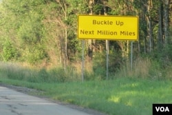 Buckle up sign