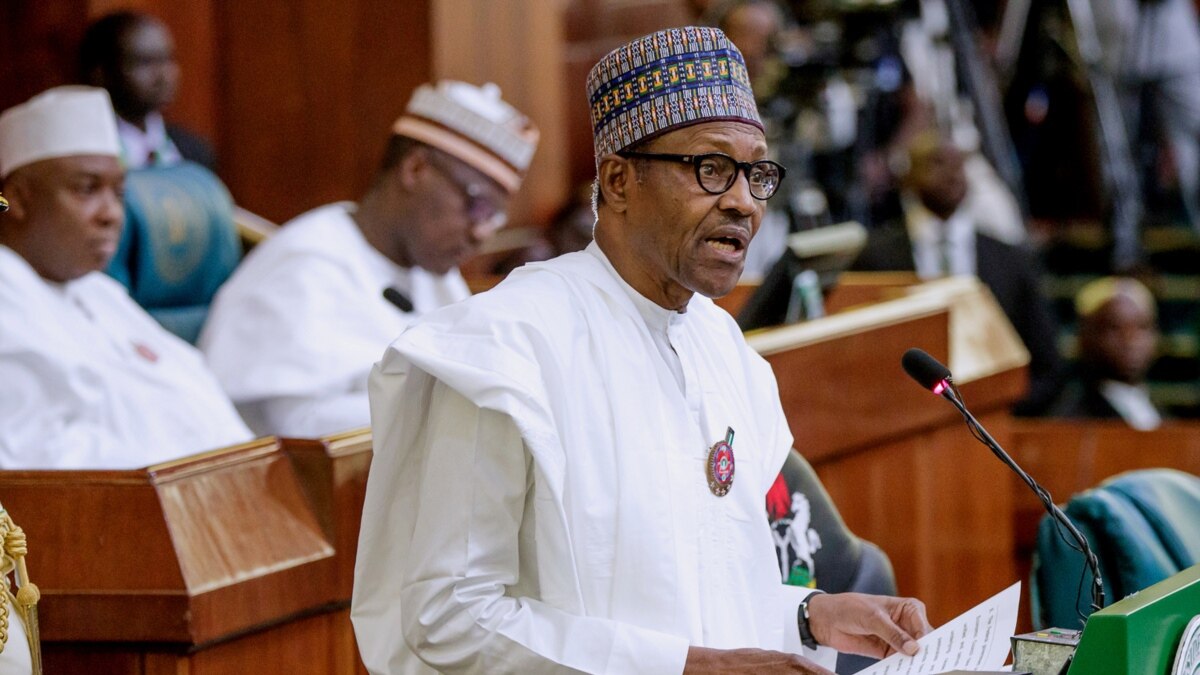 Nigeria Leader Presents 2019 Budget to Raucous Lawmakers