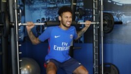 This man works out in the gym on weight training machines at the Paris Saint-Germain training center, Paris, May 5, 2018. (Twitter / PSG)