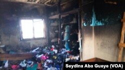 Une chambre incendiée de l’université Cheikh Anta Diop, Dakar, 18 janvier 2018. (VOA/ Seydina Aba Gueye)