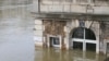 Cư dân Paris sơ tán vì nguy cơ Sông Seine tràn bờ