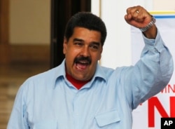 Tổng thống Venezuela Nicolas Maduro phát biểu trong một cuộc biểu tình, tại Dinh Tổng thống Miraflores ở Caracas, ngày 07 tháng 4 năm 2016.