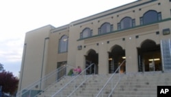 ADAMS, pusat komunitas dan masjid di luar kota Washington, DC, yang melayani lebih dari 5.000 keluarga. 