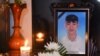 Nguyễn Đình Lượng, e là một trong số 39 người chết trong một container xe tải ở Anh, được gia đình lập bàn thờ ở tỉnh Hà Tỉnh, ngày 29 tháng 10, 2019.