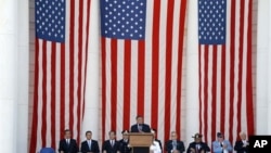 6.25 전쟁 정전 기념행사에서 연설하는 리언 파네타 미 국방장관.
