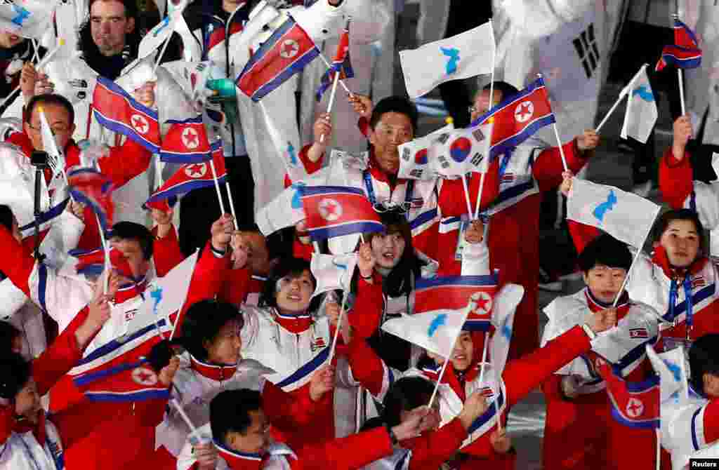 Athletes from North Korea and South Korea attend the closing ceremony of the Pyeongchang 2018 Winter Olympics in Pyeangchang, Feb. 28, 2018.