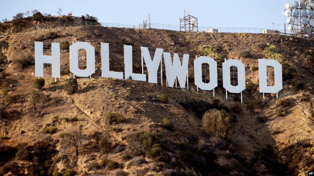 Autores o guionistas llegan a Hollywood en busca de sus sueños.