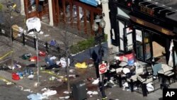 ဘော့စ်တွန်မြို့၊ မာရသွန်ပြေးပွဲကျင်းပစဉ် ဗုံးဖောက်ခွဲ တိုက်ခိုက်ခံရသည့်မြင်ကွင်း (ဧပြီ ၁၆၊ ၂၀၁၃)