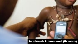 A new software application program called mHero informs health workers about Ebola in real time. 