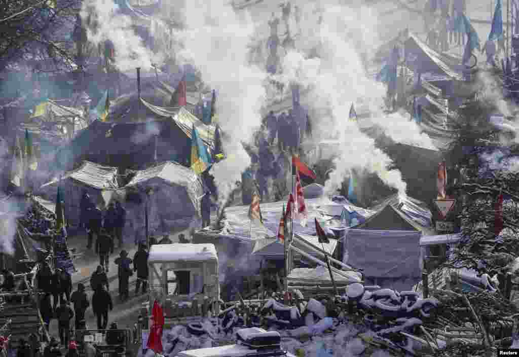 A view of anti-government protesters camping at the Independence Square in central Kyiv, Jan. 24, 2014. 