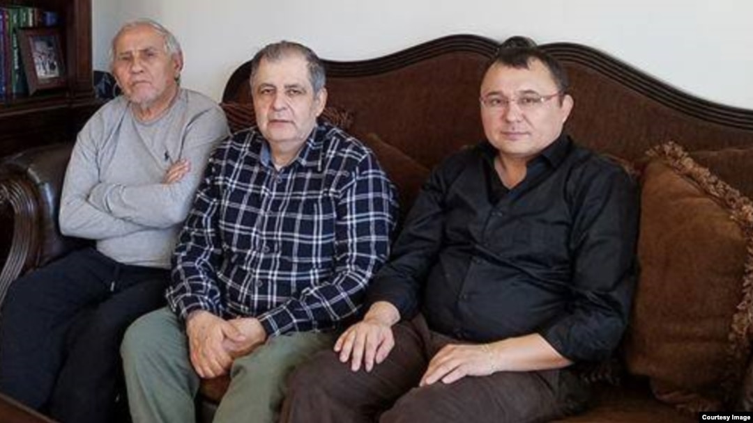 Zokir Aliyev (o'ngda) Virjiniya shtatida Jahongir Muhammad va Dadaxon Hasan vatandoshlar bilan (shaxsiy arxiv)
