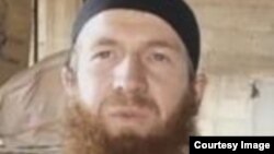 Sau đợt không kích, Tarkhan Batirashvili, còn có biệt danh là Abu Omar al-Shishani, được đưa về cứ địa của Nhà nước Hồi giáo ở Raqqa, thuộc lãnh thổ Syria, để chữa trị. 