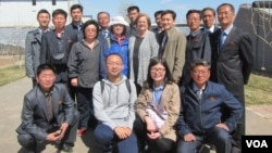 미 친우봉사회(AFSC) 관계자들이 중국에서 북한 농업 전문가들의 농업, 축산 연수 교육을 지원했다. (자료사진)