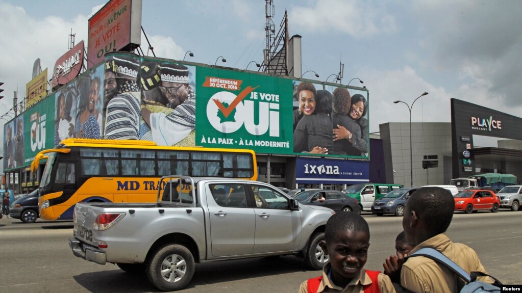 Panneau de campagne à Abidjan 