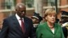 Angela Merkel quer vender navios de guerra a Angola