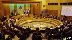 Les ministres arabes des Affaires étrangères assistent à une séance de la Ligue arabe d'urgence au Caire , en Egypte, le 20 janvier 2106. La Ligue arabe a officiellement désigné Hezbollah libanais une organisation terroriste .