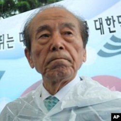 Korea Liberation Association Vice Chairman Nam Man Woo says Japan needs to do more than just express words of apology, at Pagoda Peace Park, Seoul, 29 Aug. 2010