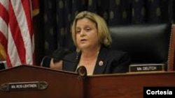 La legisladora republicana Ileana Ros-Lehtinen, dice que propuesta de su partido para reemplazar la ley Obamacare perjudicaría a muchos residentes de su distrito del Sur de Florida.